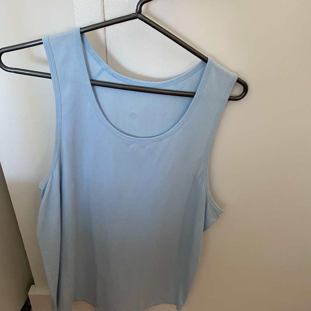 Men’s Lululemon tank